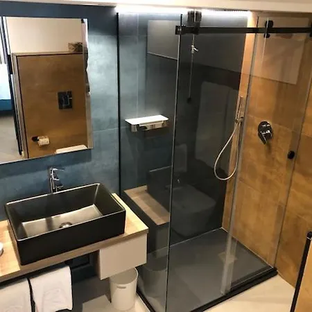 Πανσιόν Palazzo Raho Cefalù