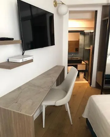 Πανσιόν Palazzo Raho 4*