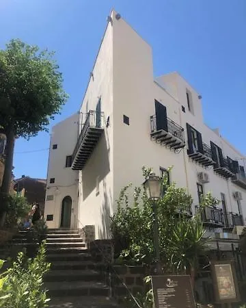 Palazzo Raho Πανσιόν