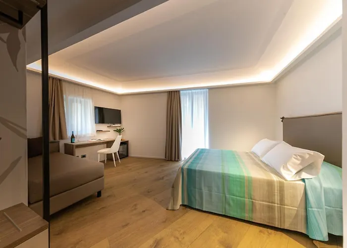 Palazzo Raho Affittacamere 4*