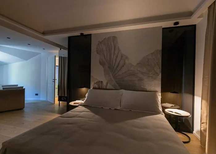 Affittacamere Palazzo Raho 4*